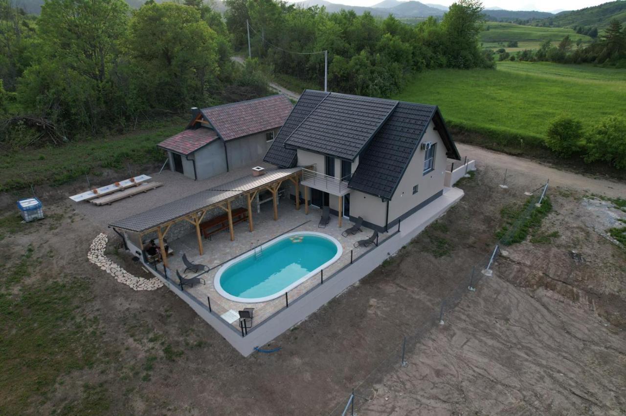 Villa Nesa - Beautiful Guest House At Continental Croatia With Outdoor Swimming Pool, Sauna And 3 Bedrooms Plaski Exterior photo